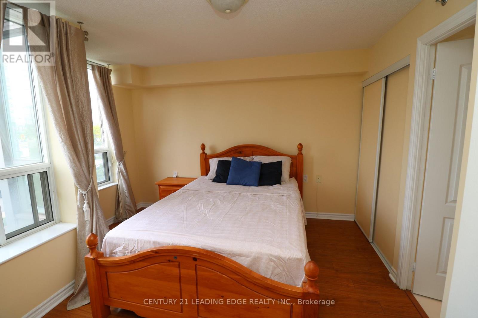 #305 4640 KIMBERMOUNT AVENUE - 13