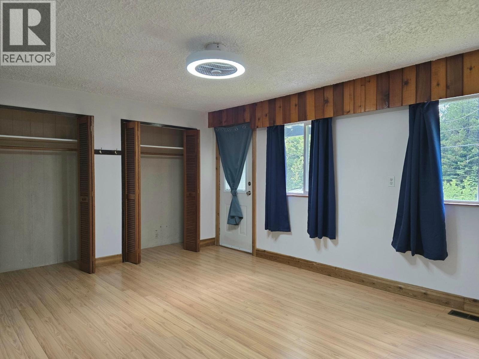 5710 HORSEFLY ROAD - 19