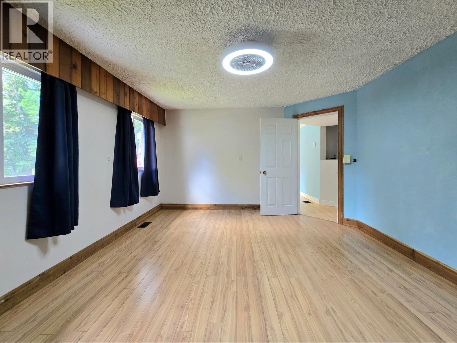 5710 HORSEFLY ROAD - 20