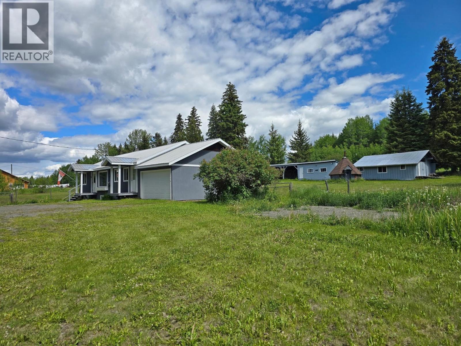 5710 HORSEFLY ROAD - 27