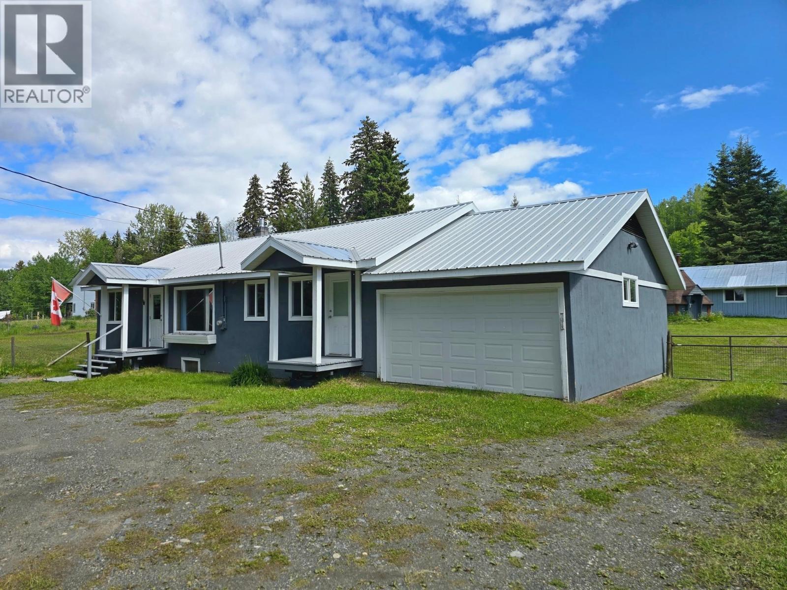 5710 HORSEFLY ROAD - 28