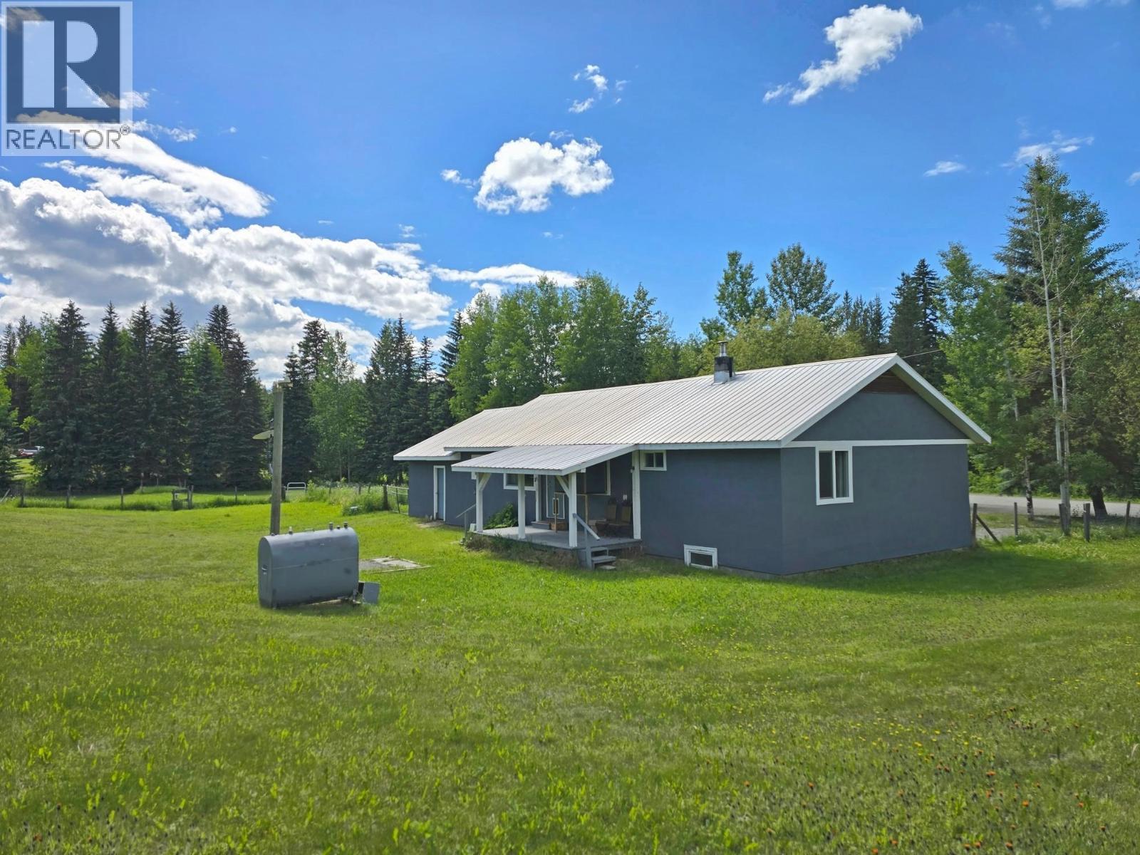 5710 HORSEFLY ROAD - 29