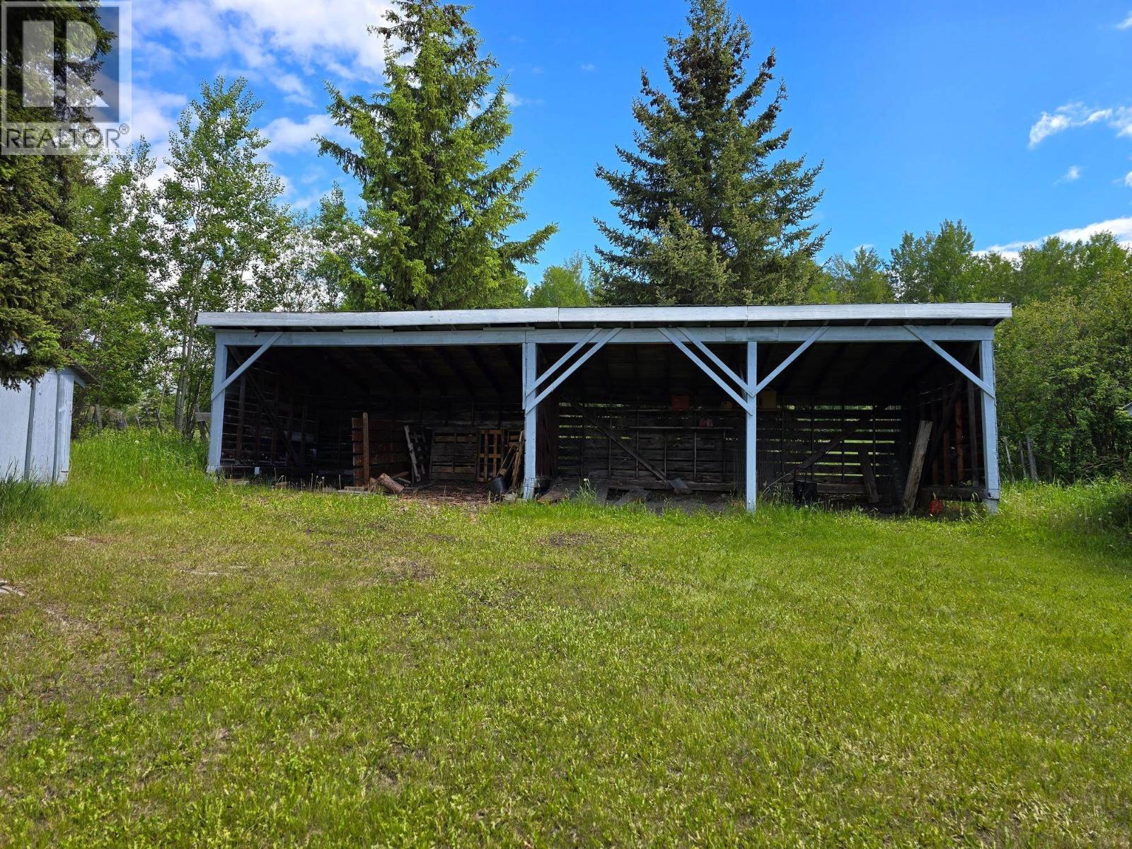 5710 HORSEFLY ROAD - 30