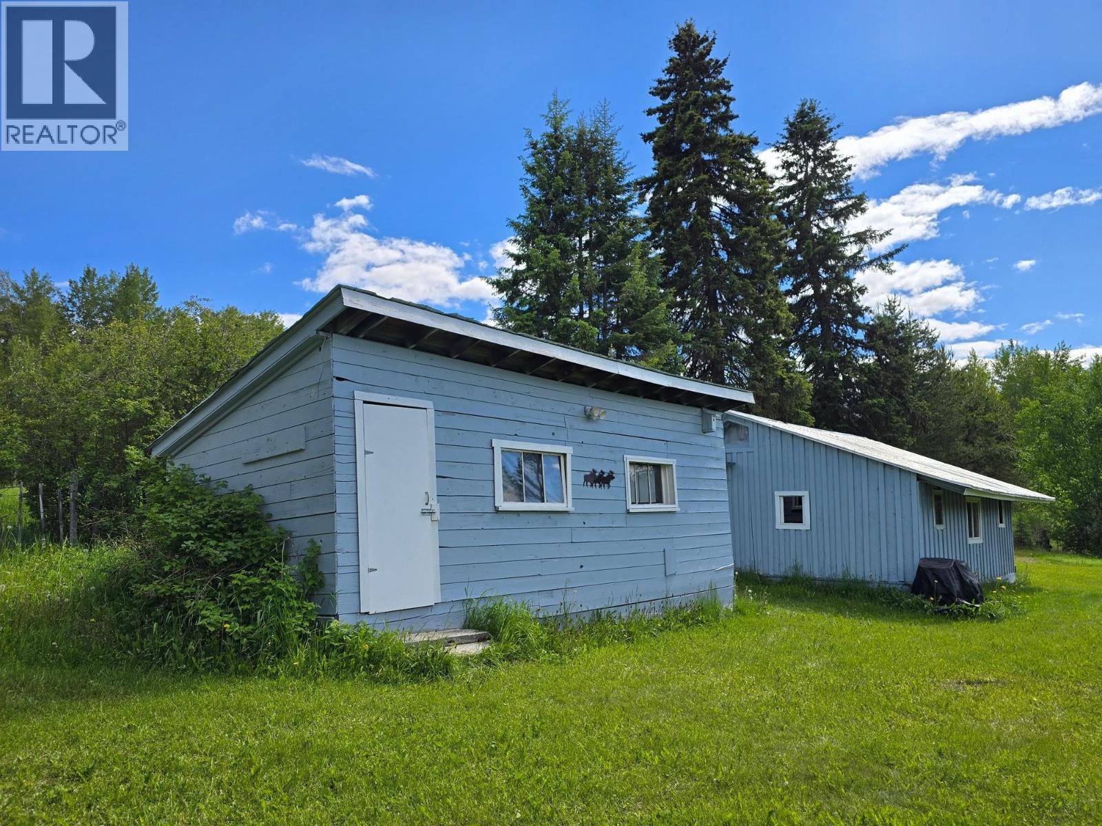 5710 HORSEFLY ROAD - 31