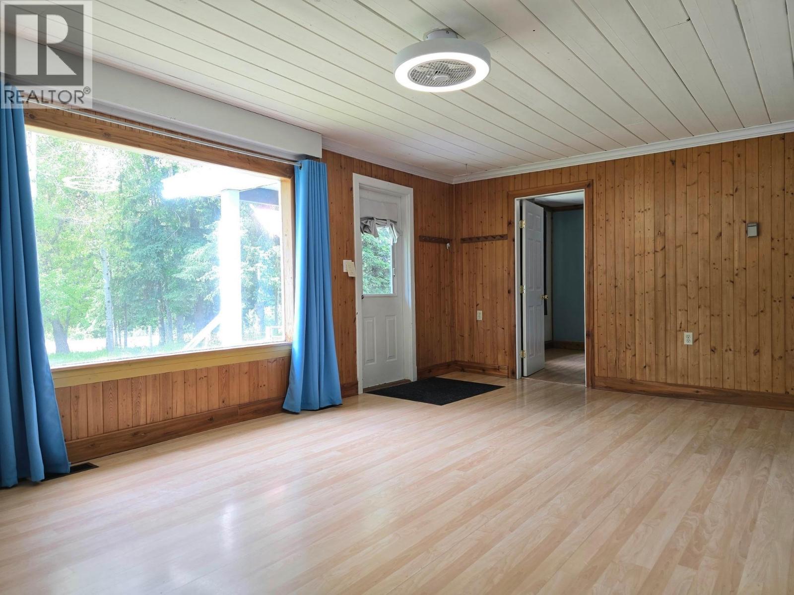 5710 HORSEFLY ROAD - 5