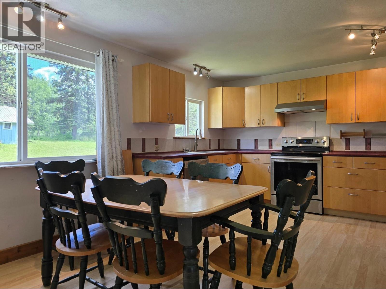 5710 HORSEFLY ROAD - 8
