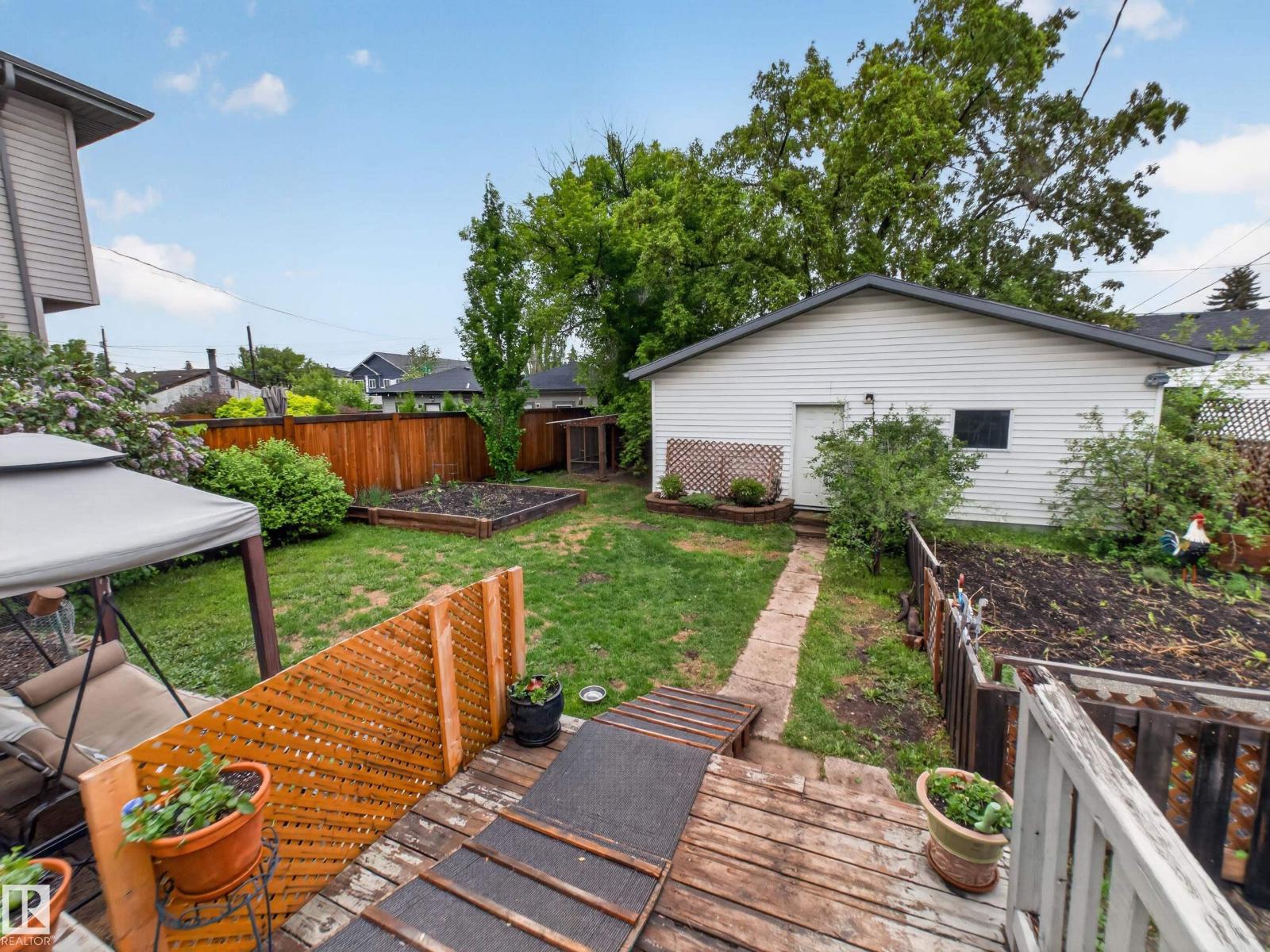 10809 150 ST NW - 28