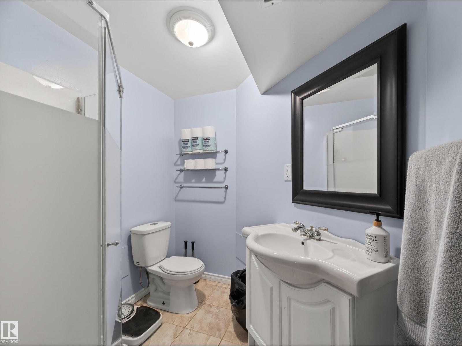 10809 150 ST NW - 23