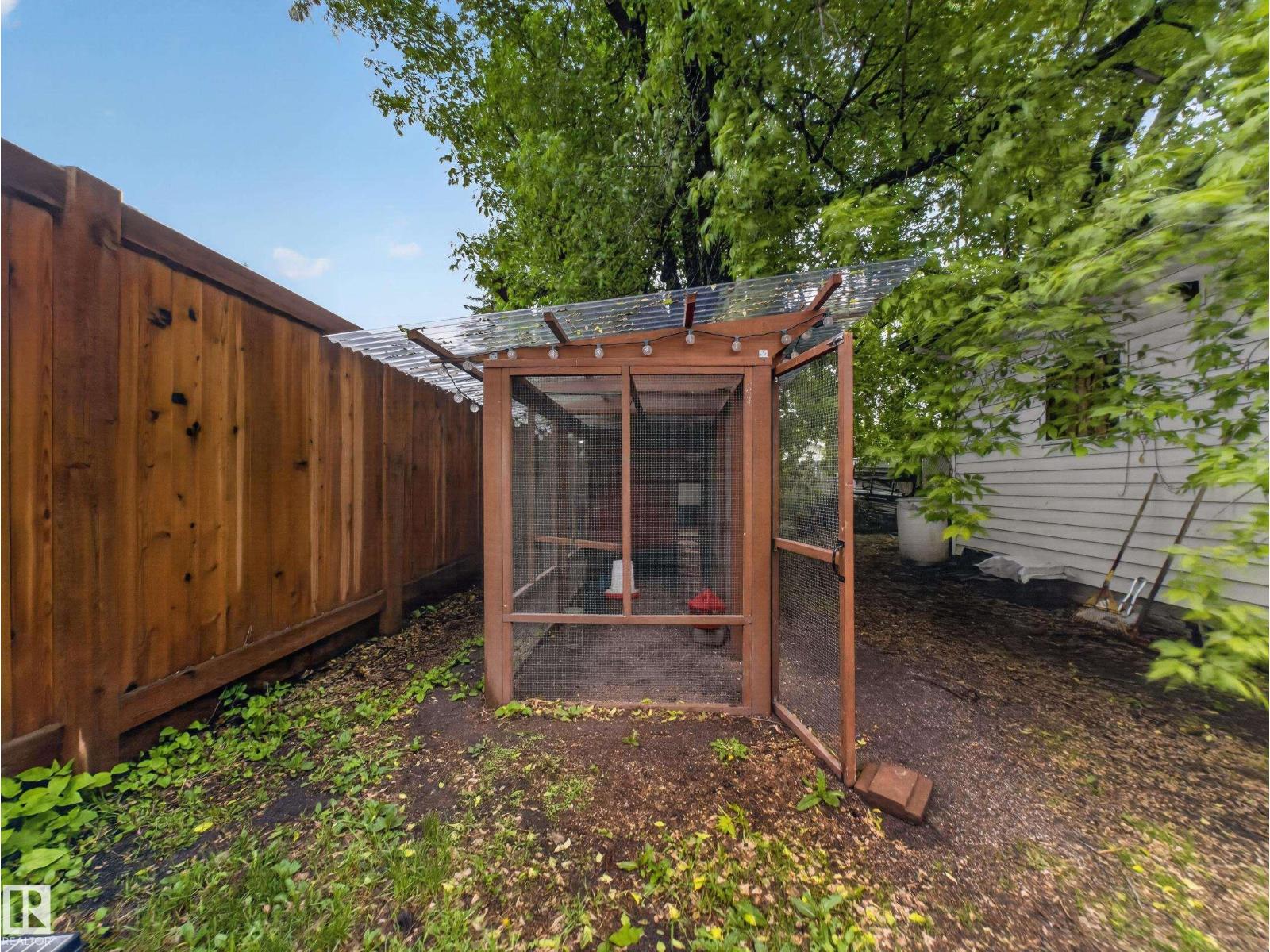 10809 150 ST NW - 25