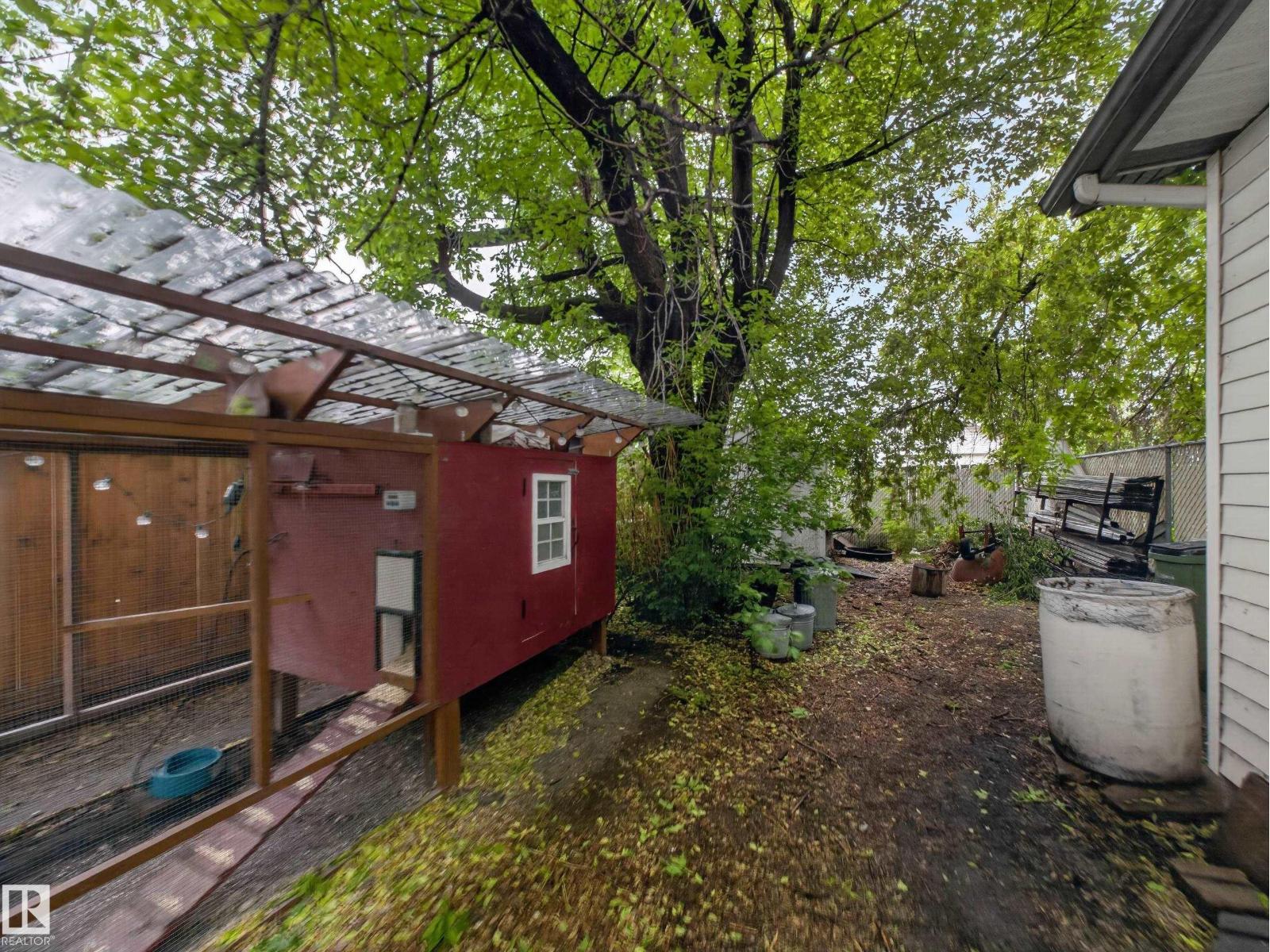 10809 150 ST NW - 26
