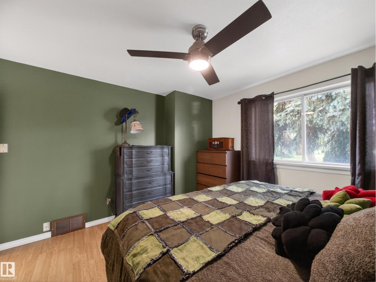10809 150 ST NW - 16