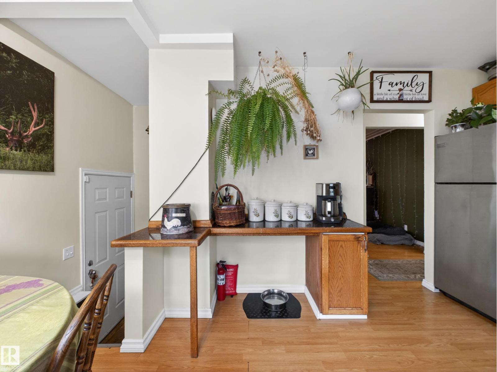10809 150 ST NW - 9