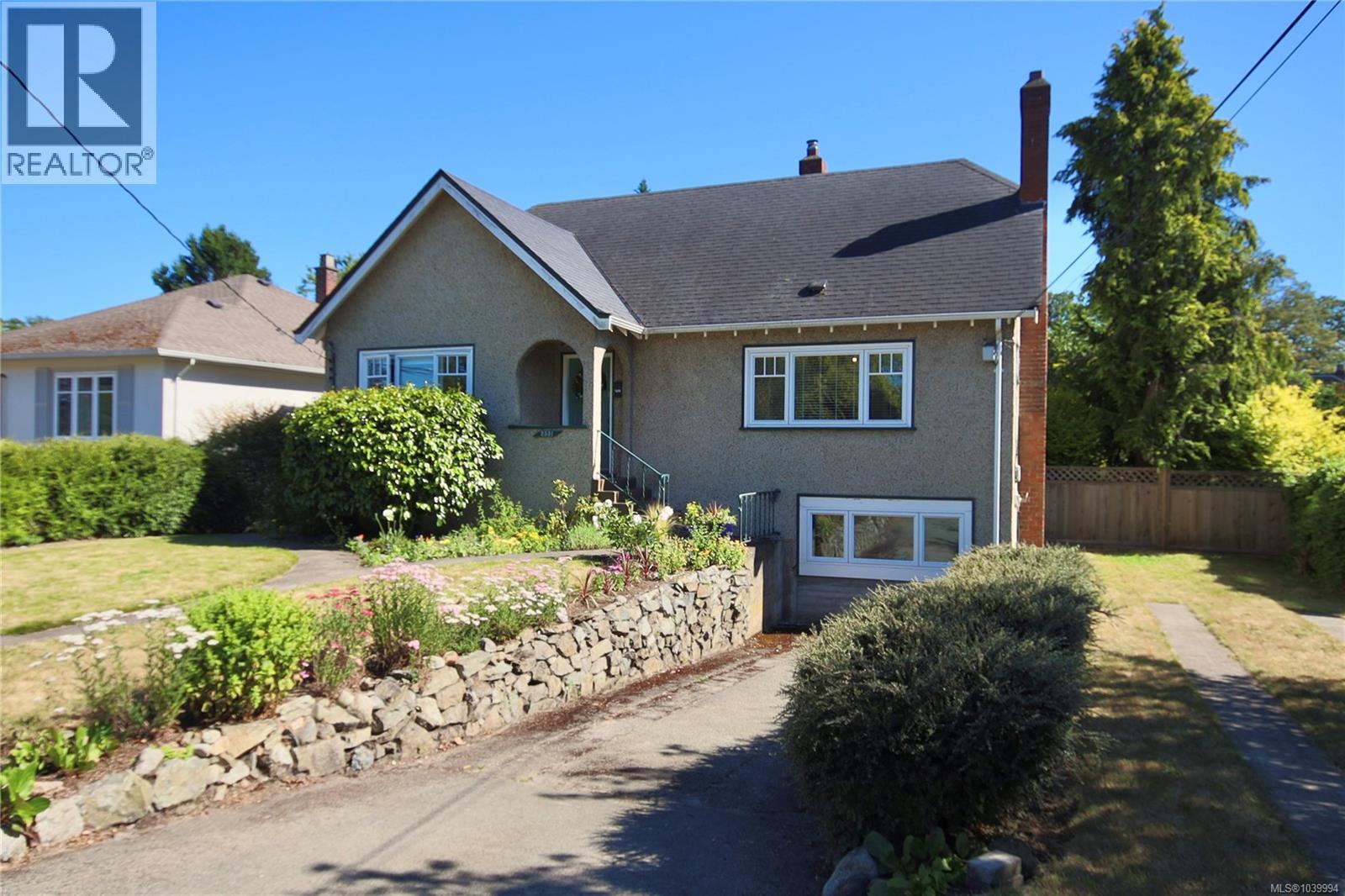 2331 Pacific Ave, Oak Bay