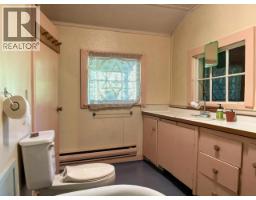 2520 Jenkinson Road, Powell River, BC V8A0N2 Photo 14