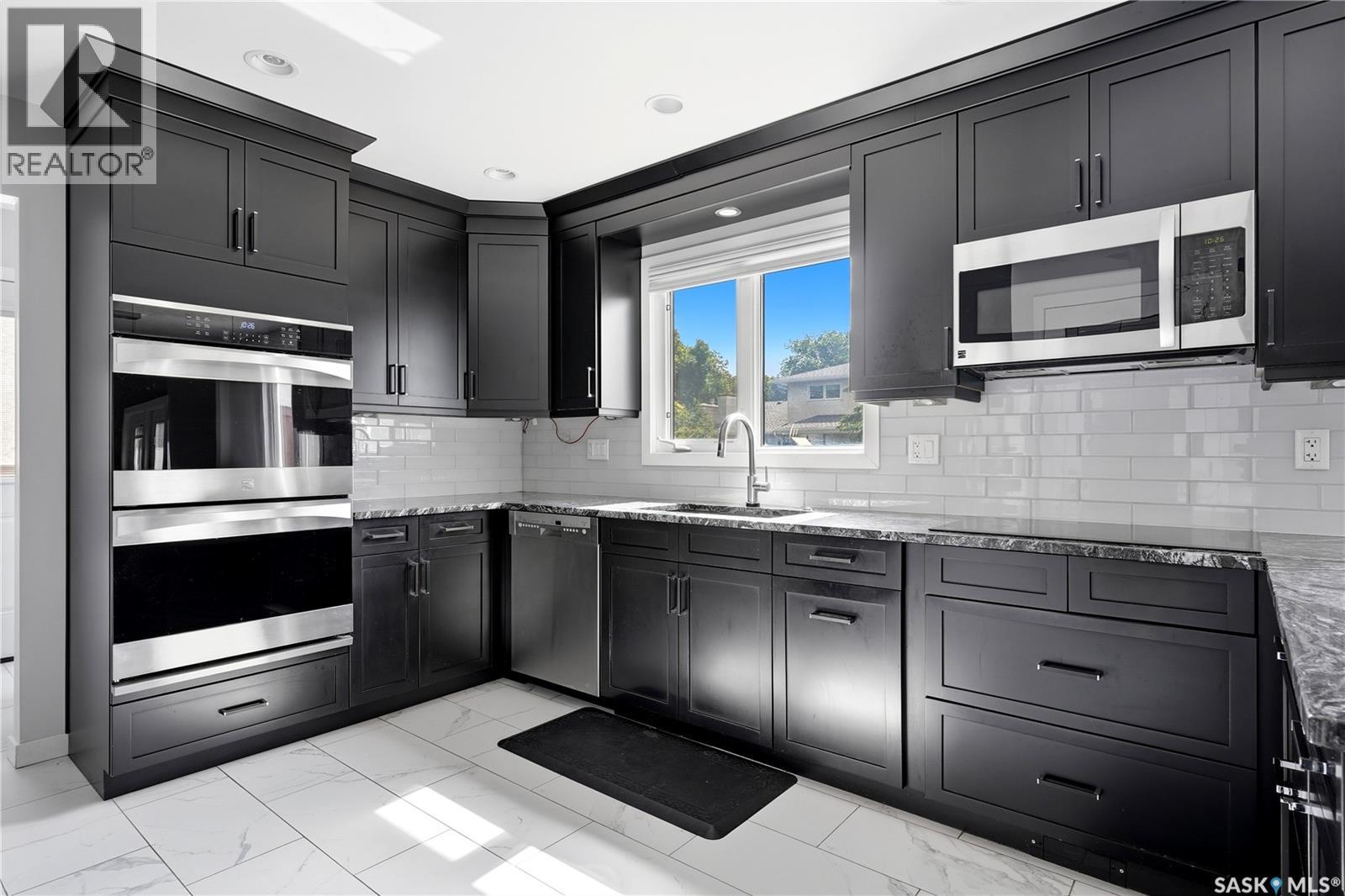 63 METCALFE ROAD - 10