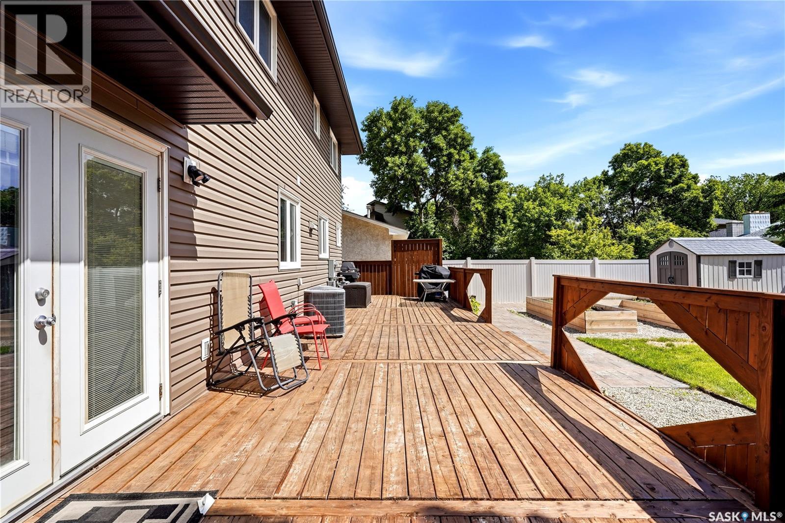 63 METCALFE ROAD - 44