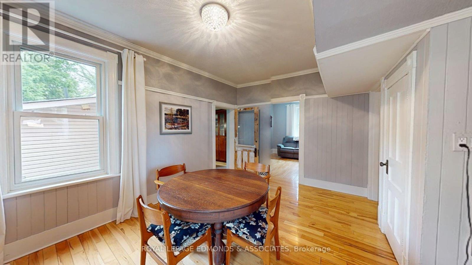 375 CENTRE STREET - 17