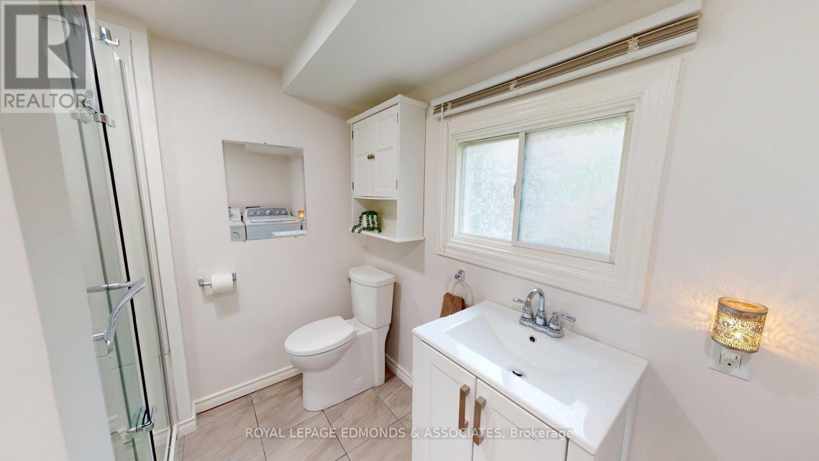 375 CENTRE STREET - 25