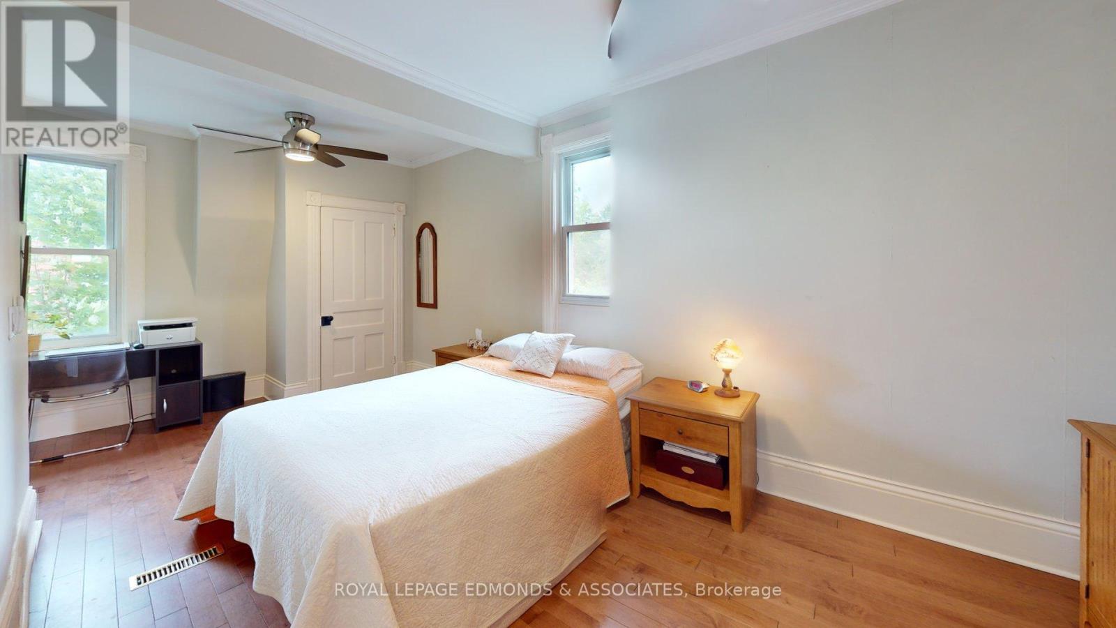 375 CENTRE STREET - 30