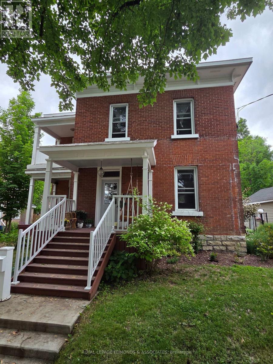 375 CENTRE STREET - 39