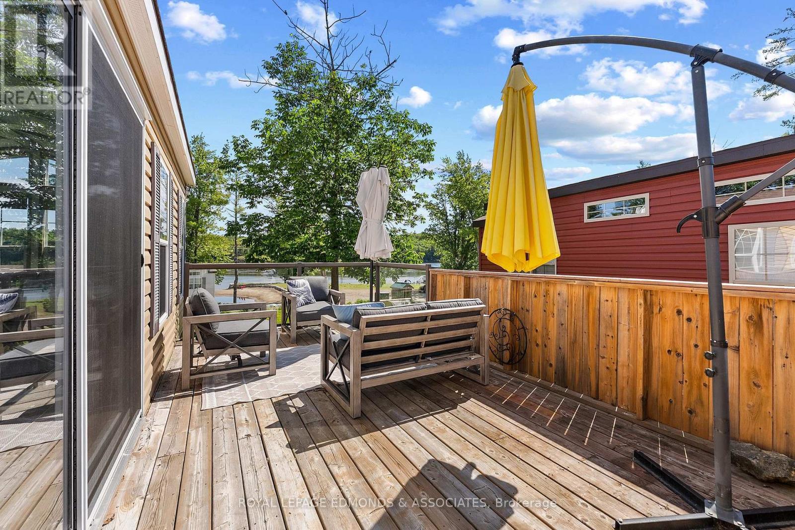 #31 92 BINGHAM DRIVE - 19