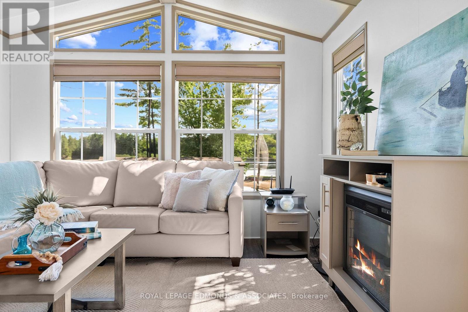 #31 92 BINGHAM DRIVE - 6