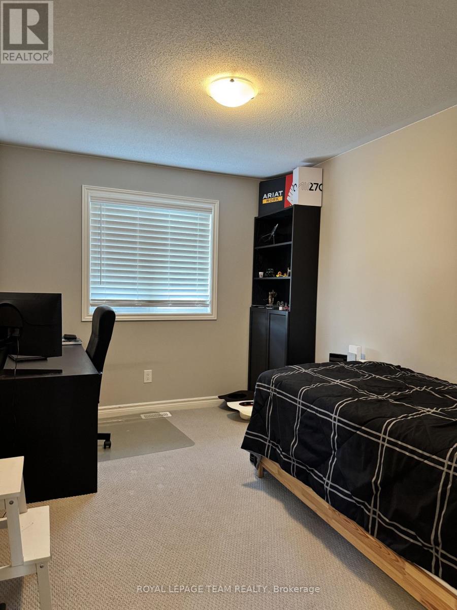3 Bed, 4 Bath House for Rent in Ottawa – 1162 BECKETT CRESCENT, Ottawa – MLS# X13471734 - Image 10