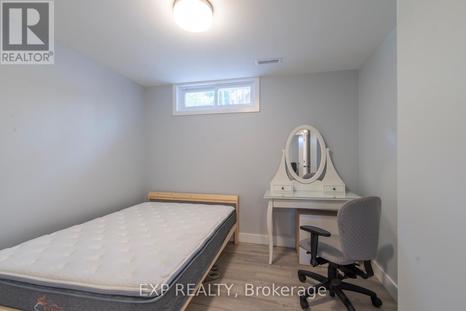 4 Bed, 1 Bath House for Rent in Ottawa – 1057 FALAISE ROAD, Ottawa – MLS# X13471742 - Image 8