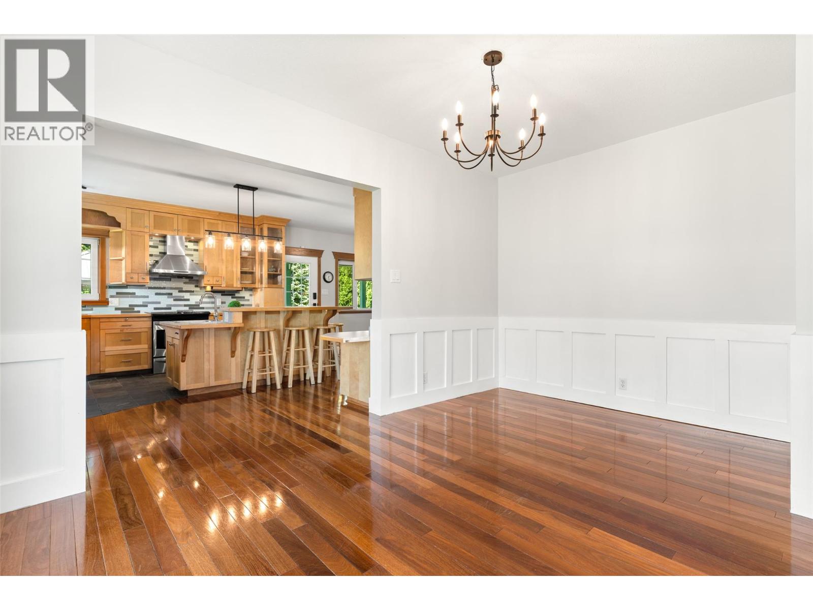 701 Edward Street - 14