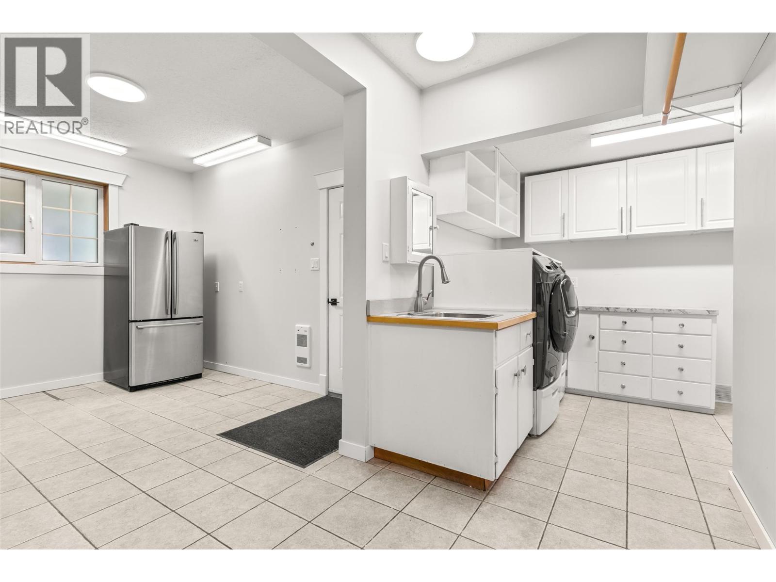 701 Edward Street - 21
