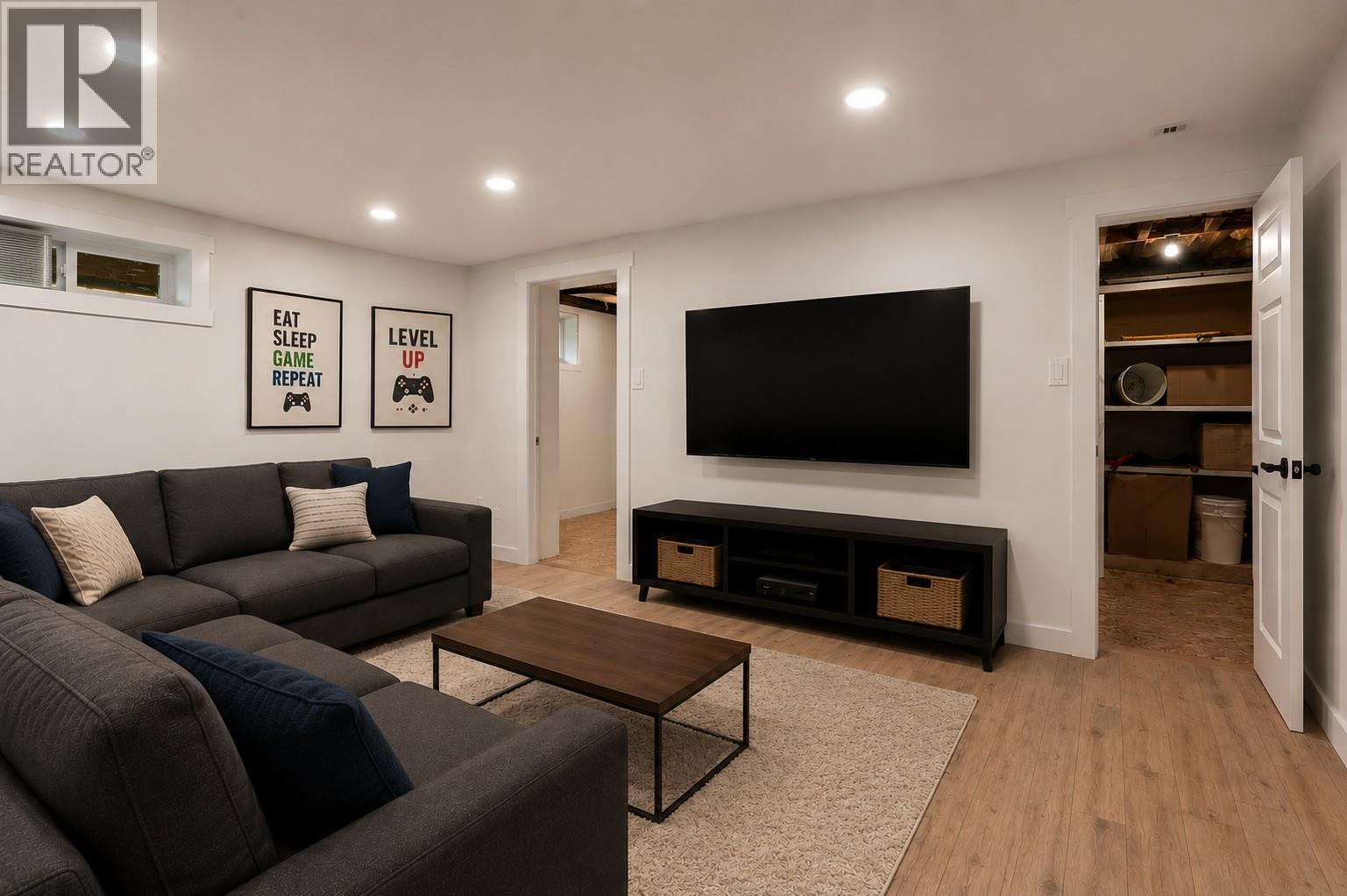 701 Edward Street - 49