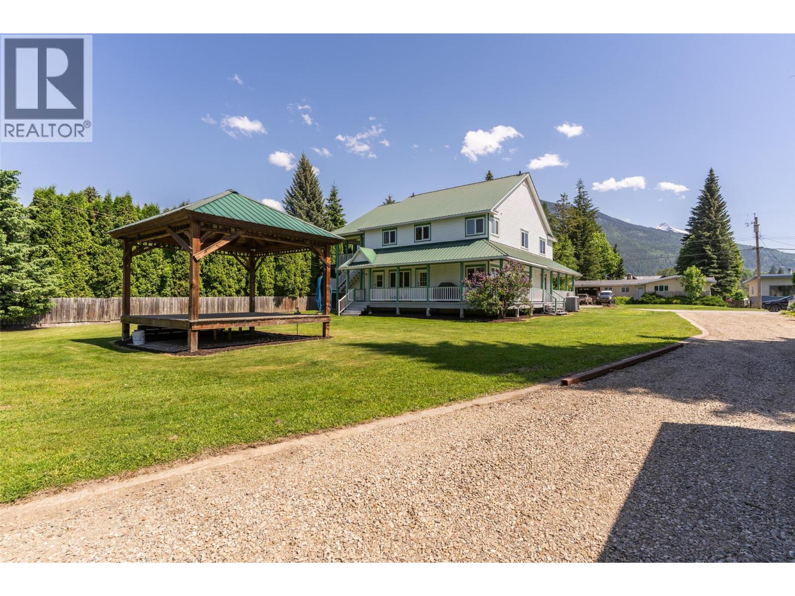 701 Edward Street - 52