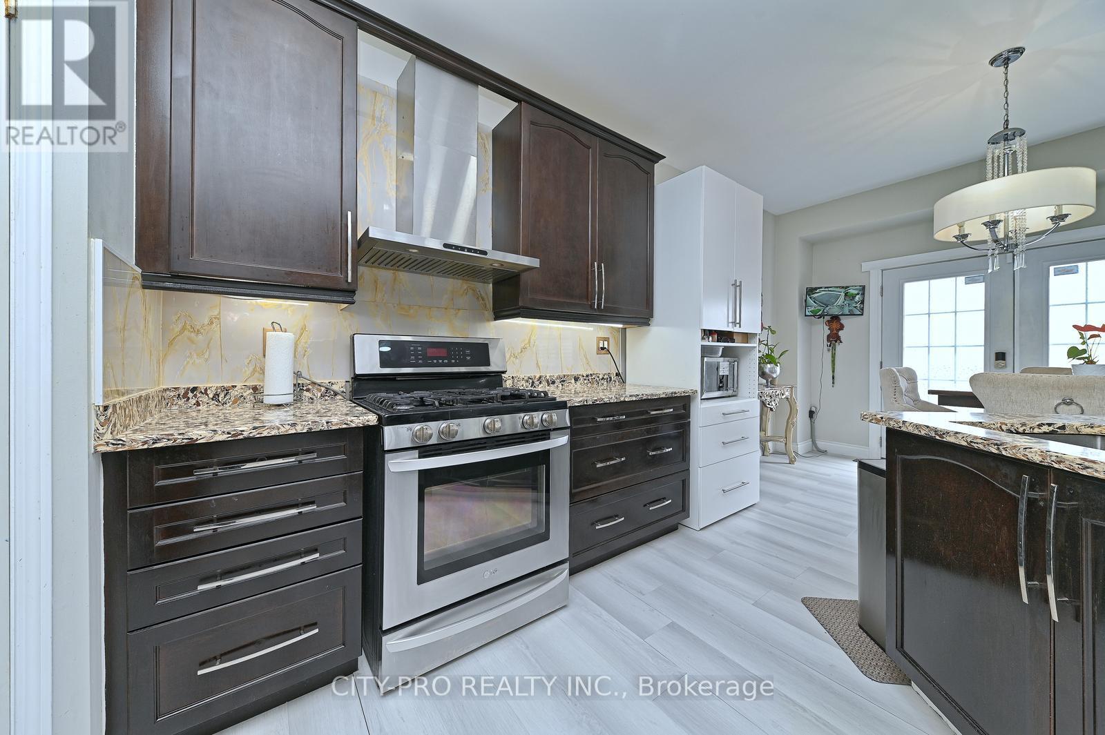 1178 SALMERS DRIVE - 21
