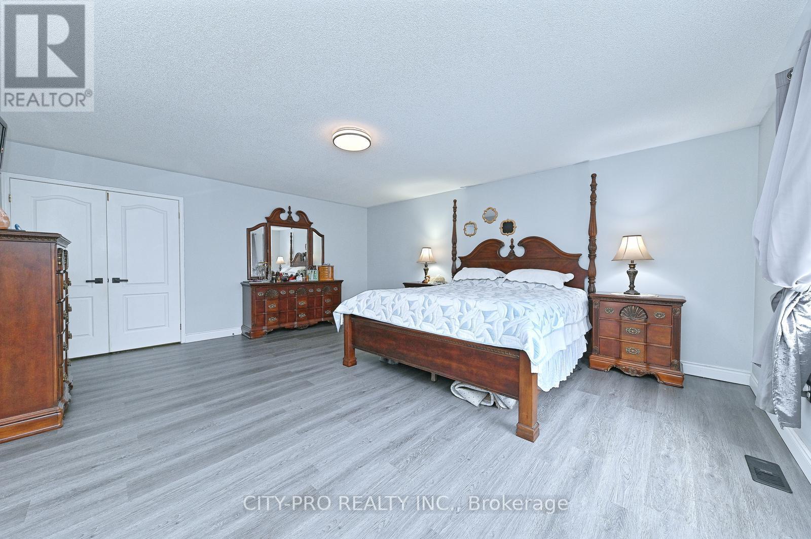 1178 SALMERS DRIVE - 30