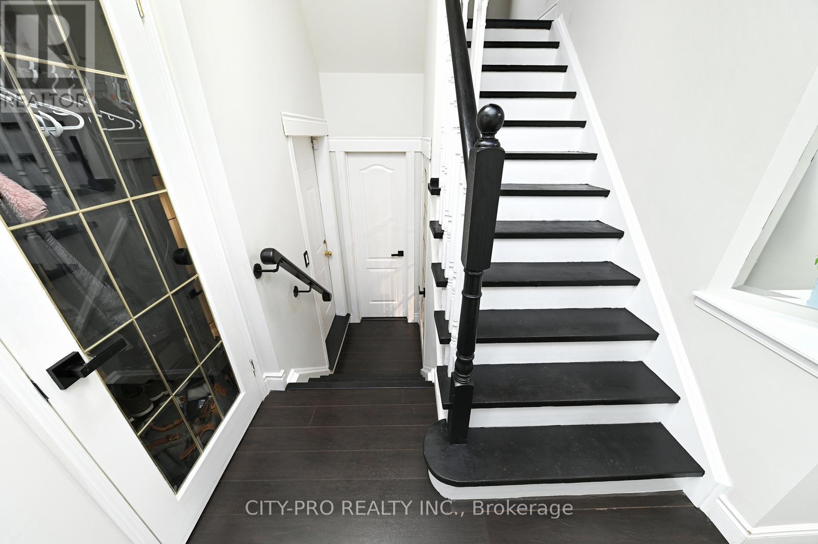 1178 SALMERS DRIVE - 39