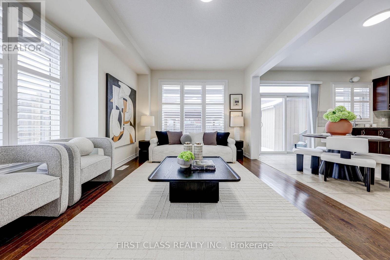 2 JAMES PARROTT AVENUE - 13