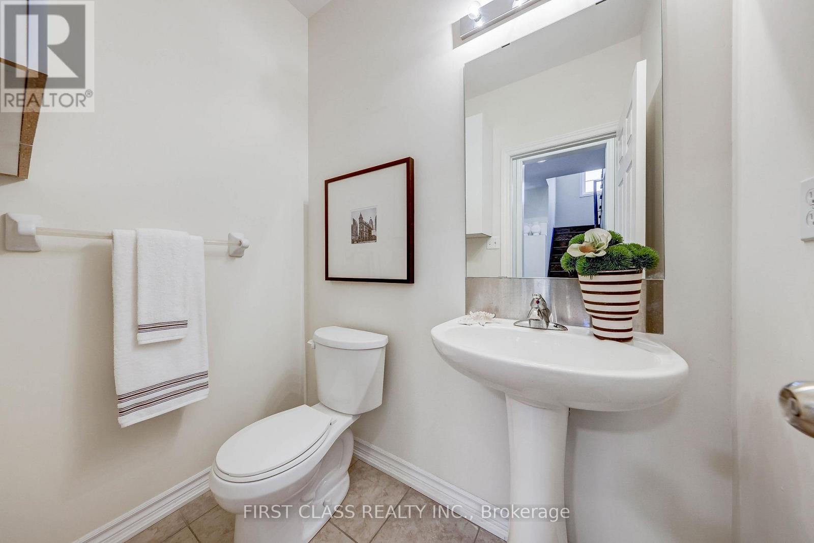 2 JAMES PARROTT AVENUE - 9