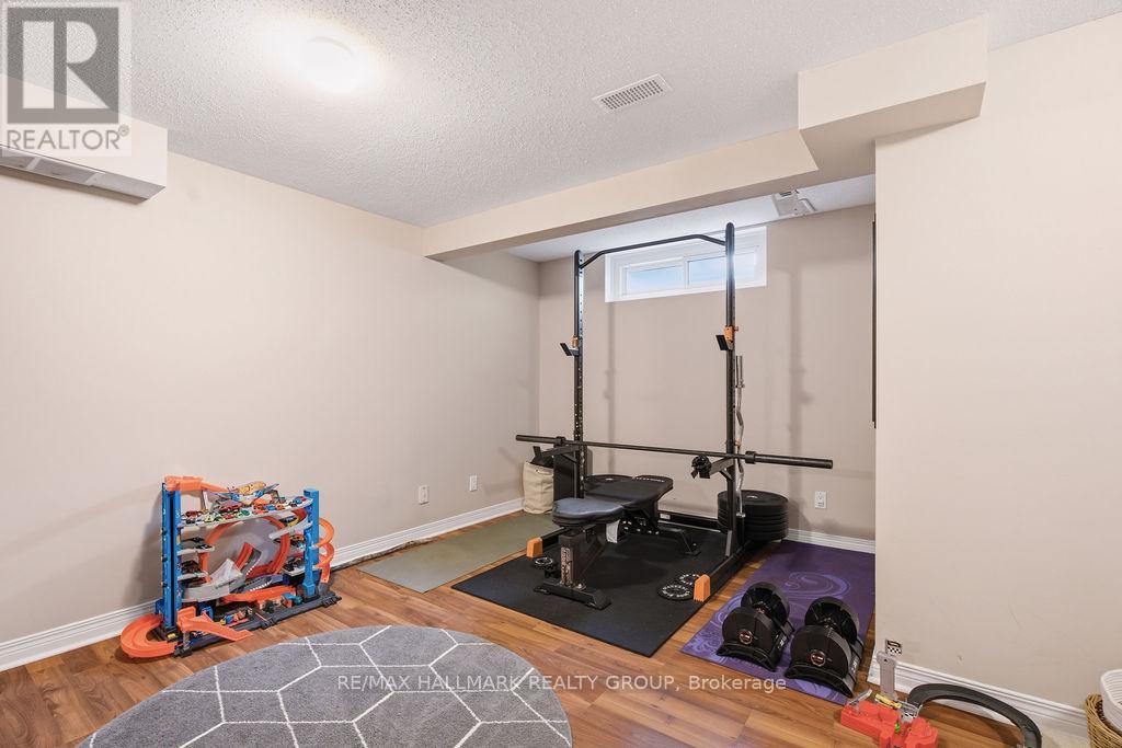 3 Bed, 3 Bath House for Rent in Ottawa – 1542 TONILEE DRIVE, Ottawa – MLS# X13471760 - Image 42