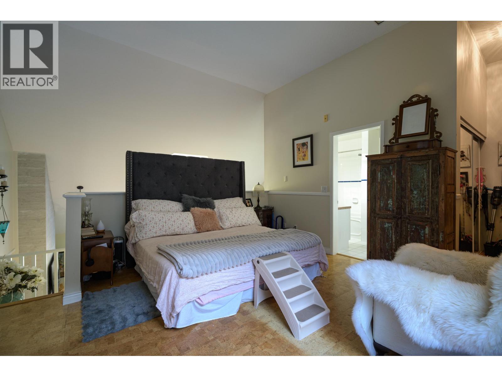 320 1120 TSATSU SHORES DRIVE, Tsawwassen