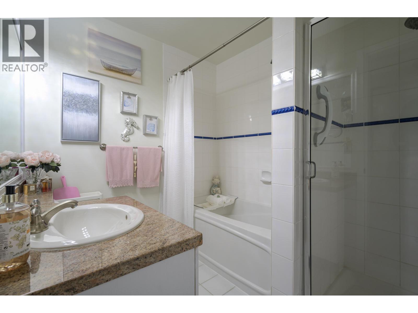 320 1120 TSATSU SHORES DRIVE, Tsawwassen