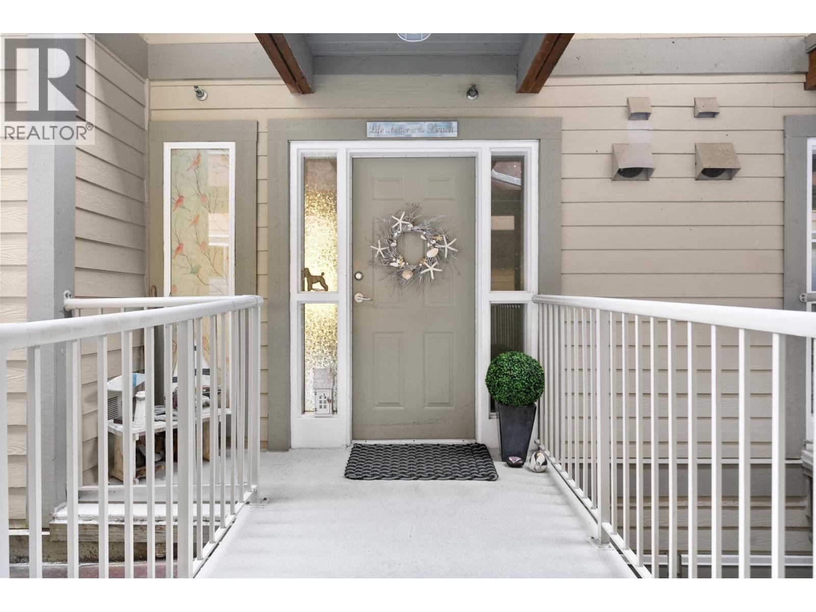320 1120 TSATSU SHORES DRIVE, Tsawwassen