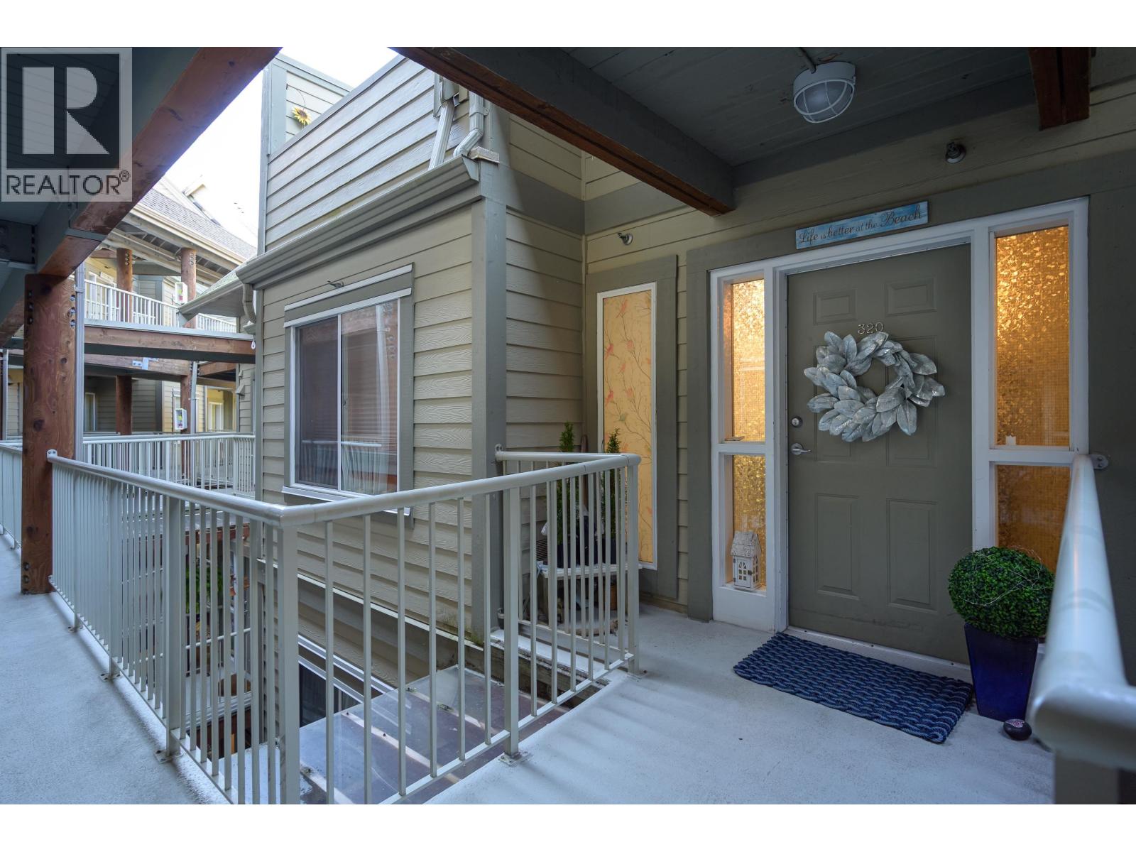 320 1120 TSATSU SHORES DRIVE, Tsawwassen