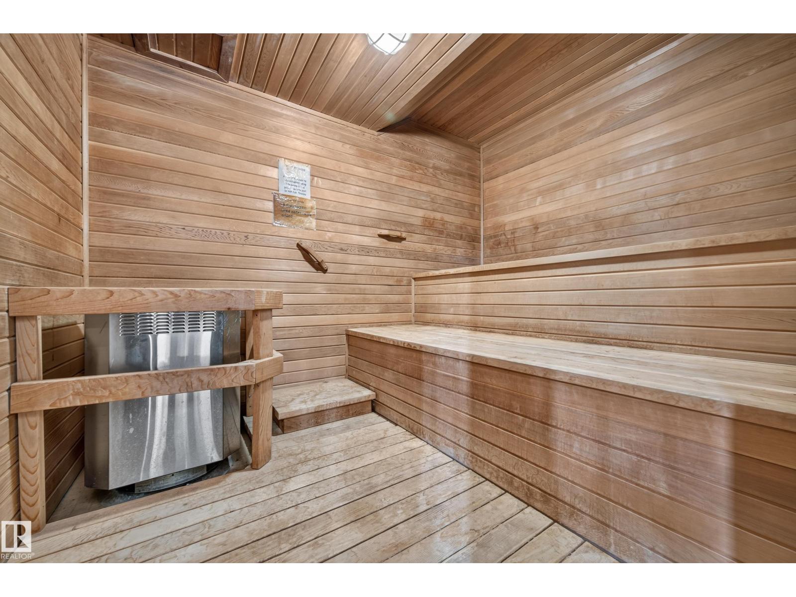 #238 45 INGLEWOOD DR — photo 13