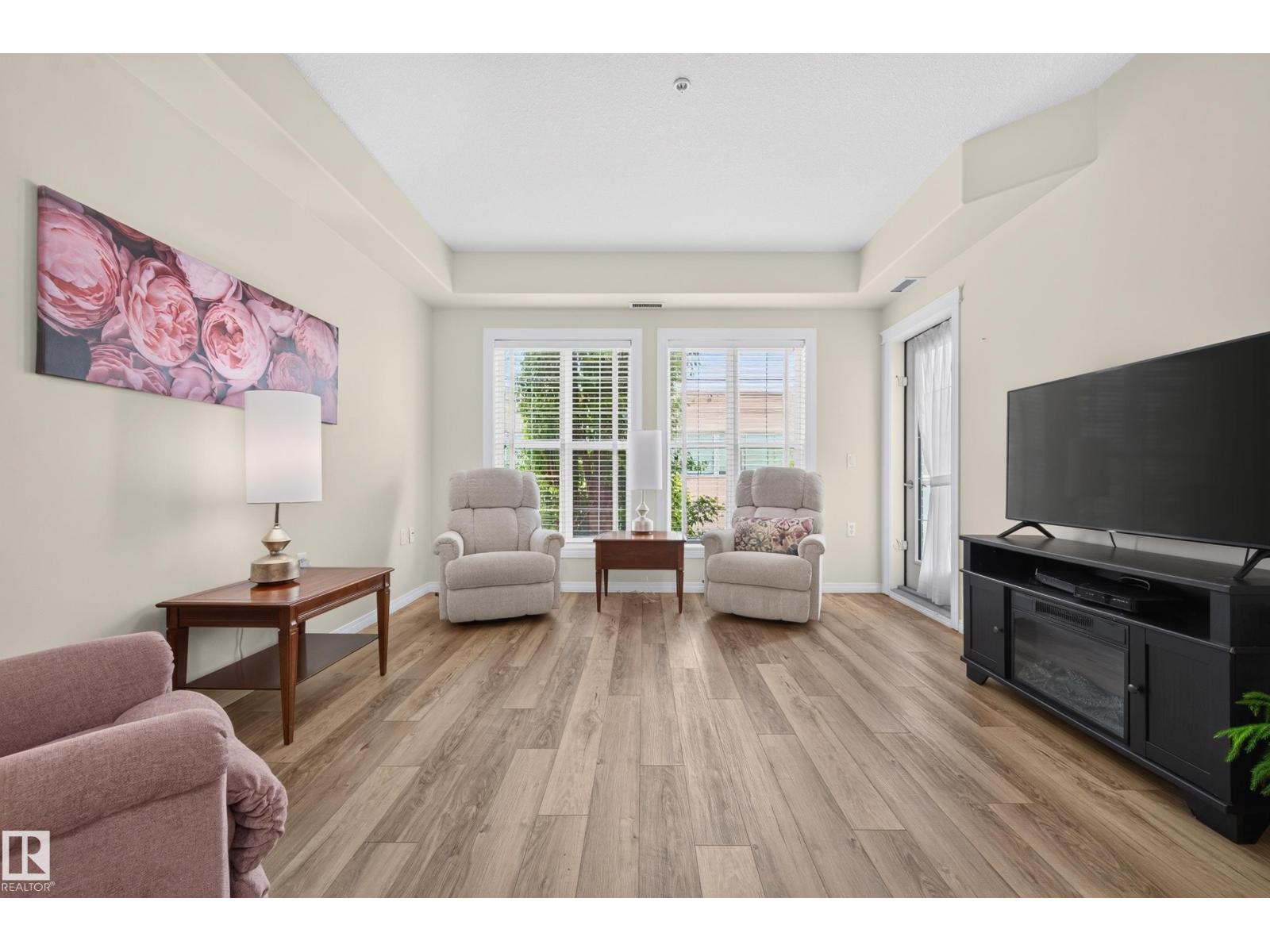#238 45 INGLEWOOD DR — photo 21