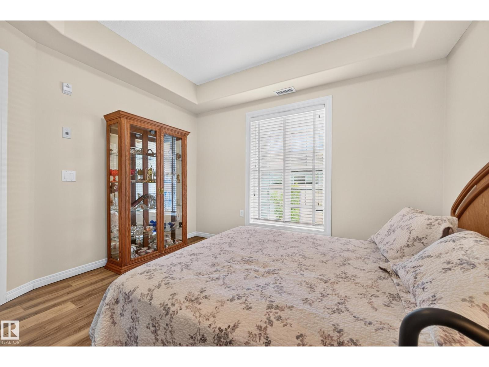 #238 45 INGLEWOOD DR — photo 25
