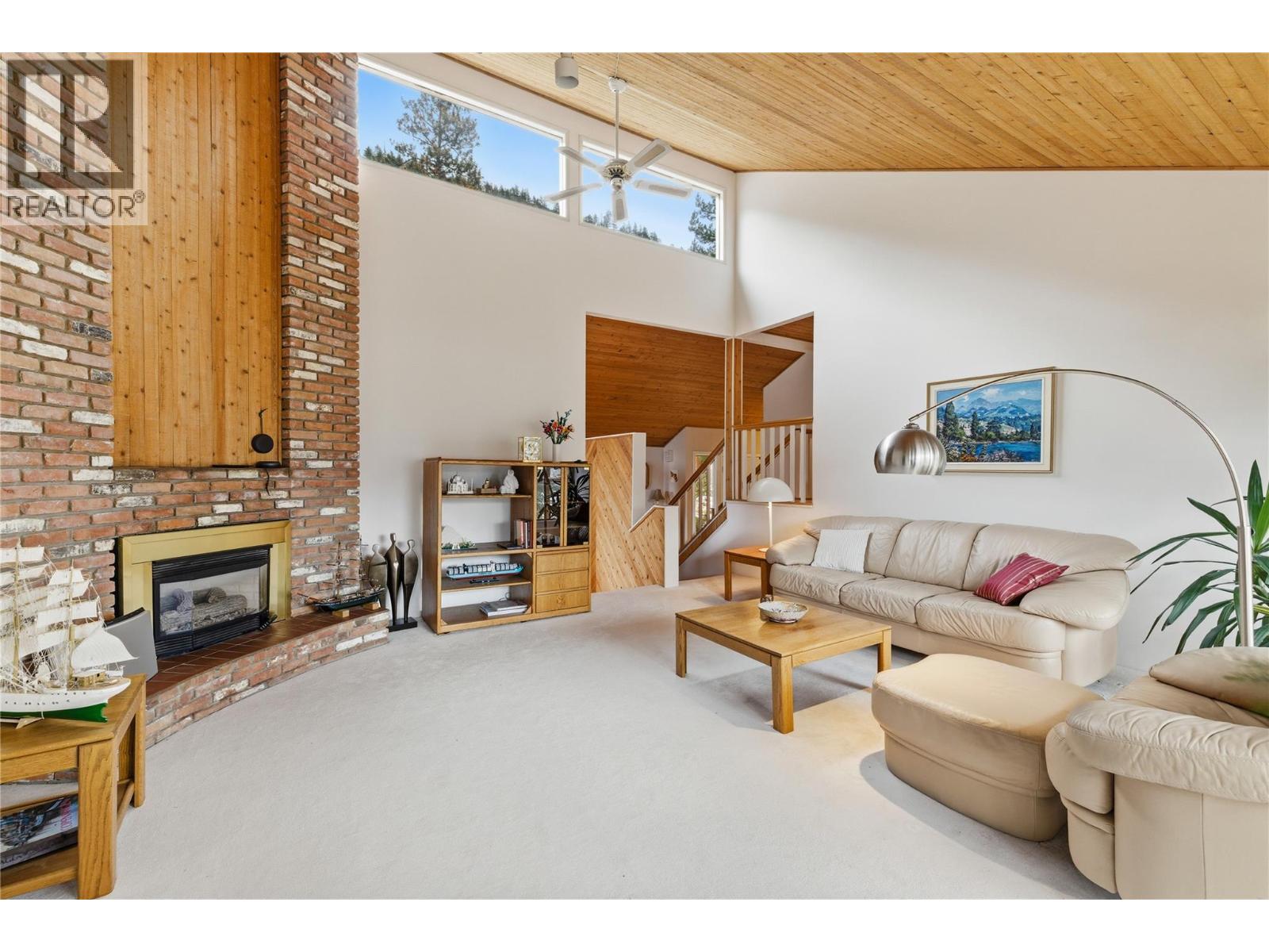 324 Clifton Road N - 7