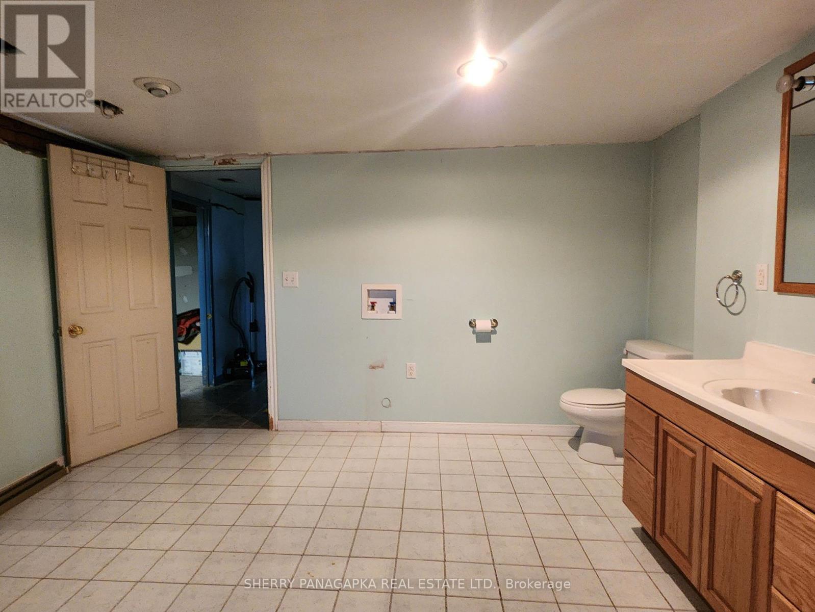 68 FOURTH AVENUE - 28