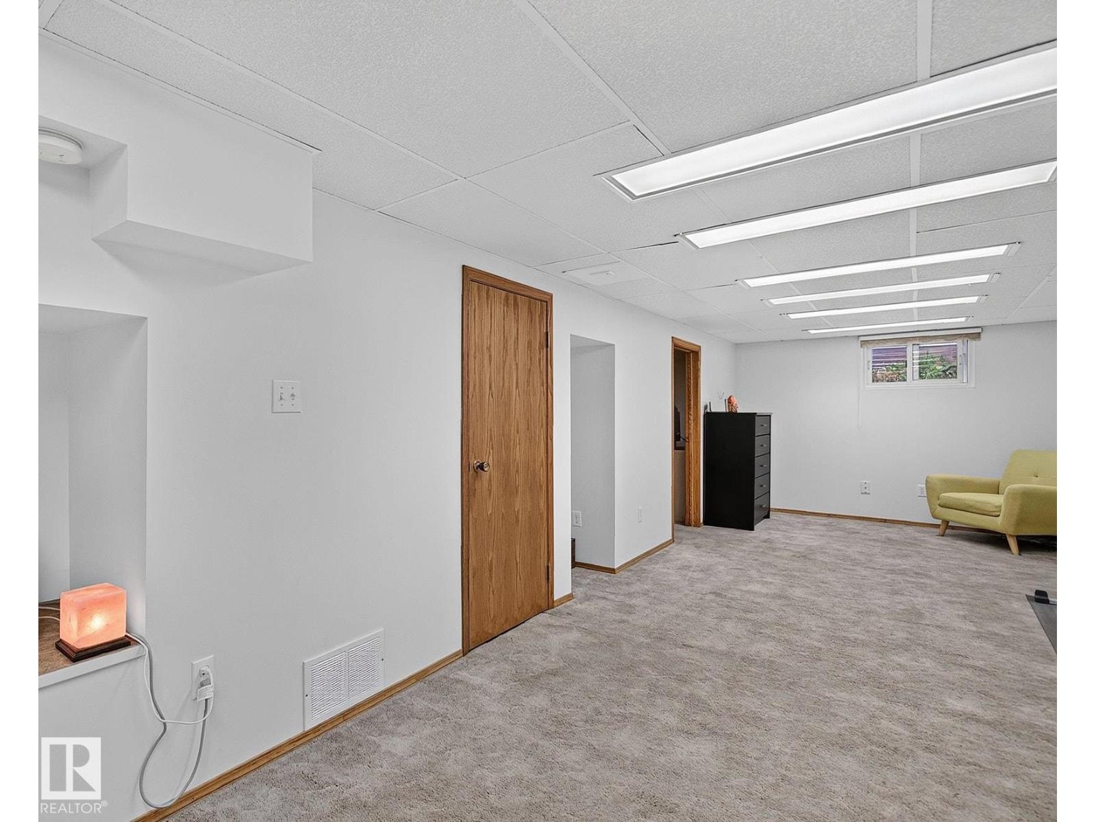 31 RIVER DR — photo 21