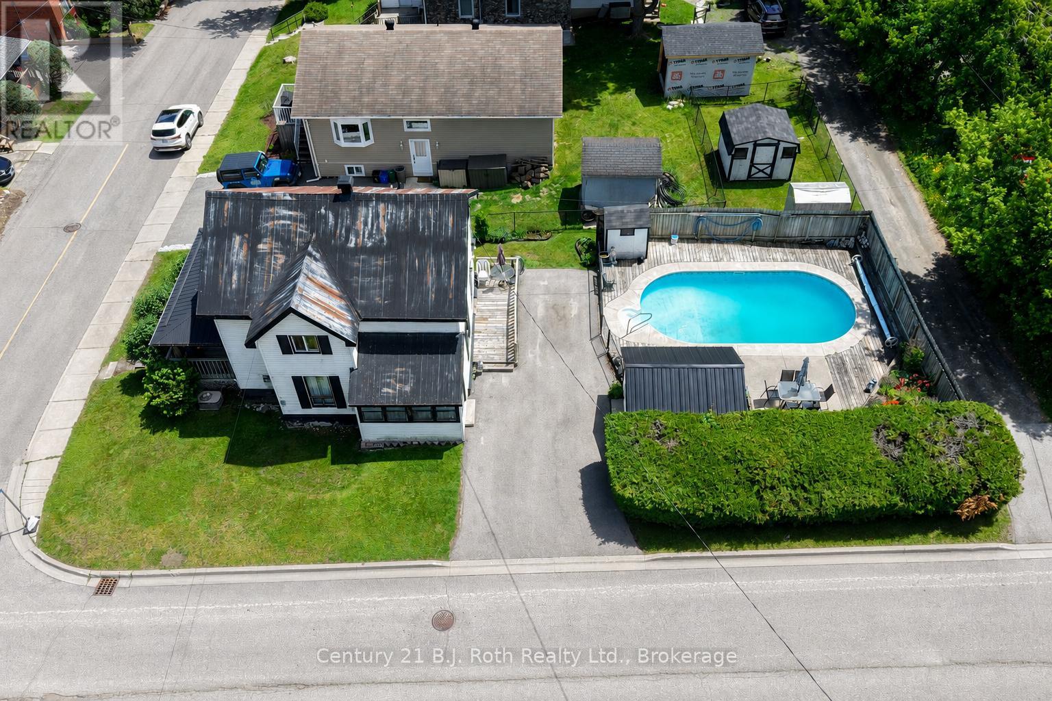 139 BORLAND STREET E - 11