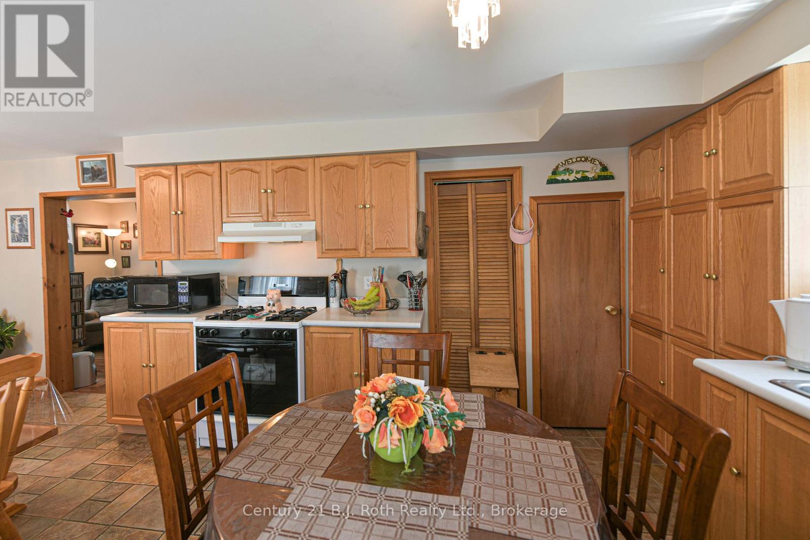139 BORLAND STREET E - 19